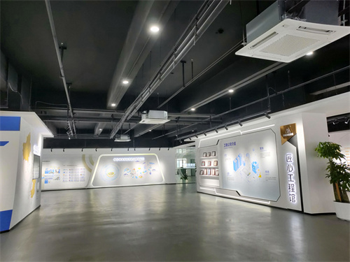 工程館.jpg 工程館.jpg